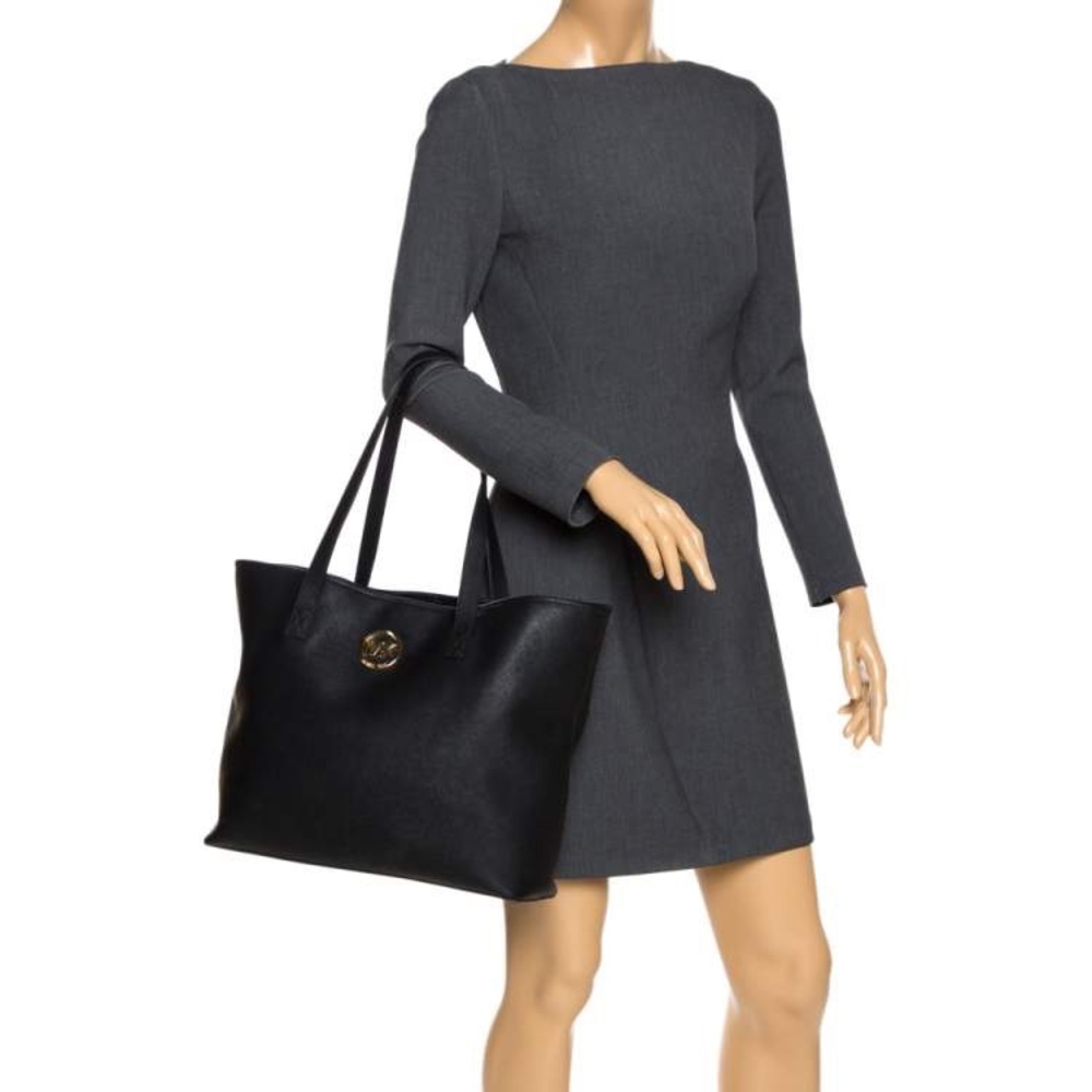 Michael Kors Leather Jet Set Tote